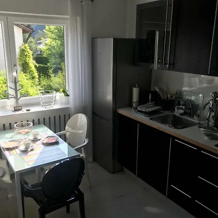 Moderne Direkt In * ランツベルク・アム・レヒ