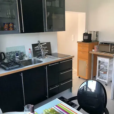 Moderne Direkt In アパート *