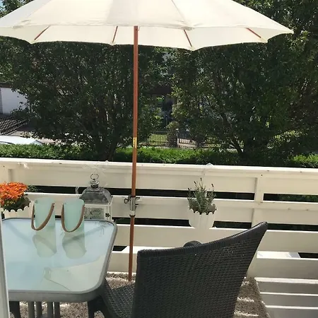 Moderne Direkt In アパート ランツベルク・アム・レヒ